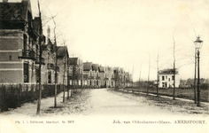 12543 Gezicht in de Johan van Oldenbarneveltlaan met bebouwing te Amersfoort.